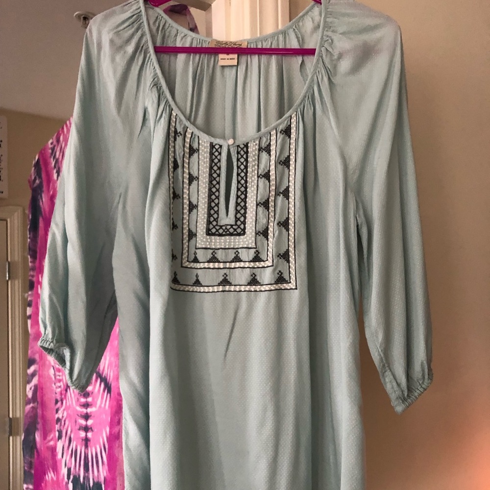 NWOT SZ M 3/4 sleeve blouse